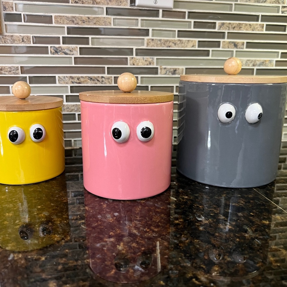 Kitchen ceramic cannisters
